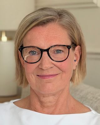 Photo of Dr Jennifer Brooks - Dr Jennifer Brooks - Clinical Psychologist, Psychologist, PsychD, HCPC - Clin. Psych.