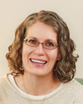 Photo of Kelly Loy, Marriage & Family Therapist, LMFT, LCPC, NCC, MDiv, RN