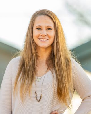 Photo of Savannah Schadegg, Pre-Licensed Professional, MSW, CSW, PCSW