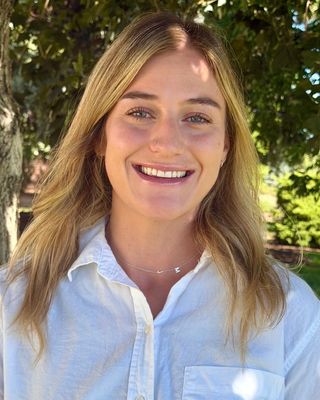 Photo of Mia Belmear, Licensed Professional Counselor Candidate, LPCC