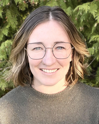 Photo of Erin Burke, Registered Psychotherapist (Qualifying), MA