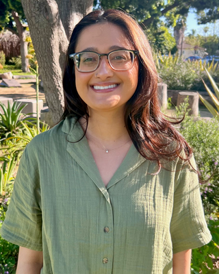 Photo of Ritu Sharma, Marriage & Family Therapist Associate