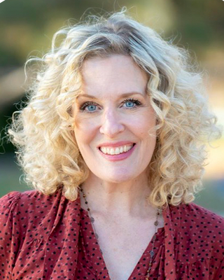 Photo of Virginia Walton, Marriage & Family Therapist, LMFT