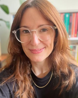 Photo of Rebecca Sare, Psychotherapist, MA, MUKCP