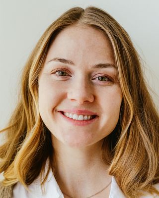 Photo of Jessie Jean Isberg, Registered Psychotherapist (Qualifying), MACP, RP(Q)