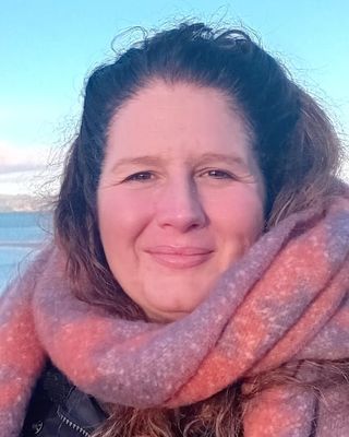 Photo of Laura Nisbet, Counsellor, MSc, MBACP