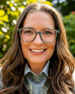 Photo of Heather Dillon, Licensed Professional Counselor, LPC, ATR