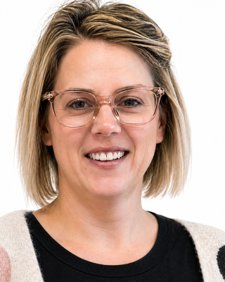 Photo of Cara Beth Elliott, Counsellor, BEd, MA, CCC, LCT