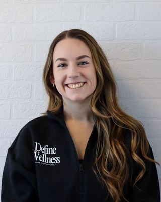 Photo of Lauren Hare, Registered Counselling Therapist-Candidate, LCT-C