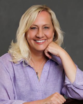 Photo of Beth Busch, Clinical Social Work/Therapist, LCSW