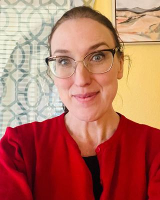 Photo of Rachel Como, Mental Health Counselor, MA, LMHC