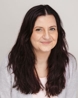 Photo of Amanda Gardiner, Registered Psychotherapist, CYC MA, RP