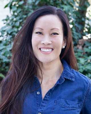 Photo of Nicole Ruston, Counselor in Seattle, WA
