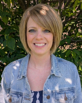 Photo of Lisa Merz, Clinical Social Work/Therapist, LIMHP, LICSW