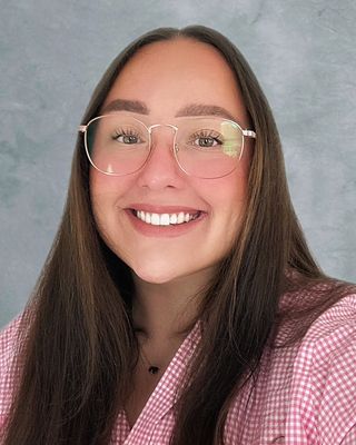 Photo of Alexa Sharpe, MA, LAC