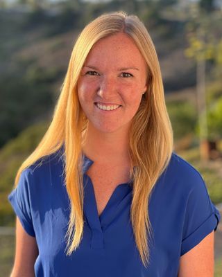 Photo of Kelli Raymond, Associate Professional Clinical Counselor in San Diego, CA