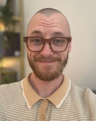 Photo of Alexander Beau, Marriage & Family Therapist Associate, AMFT