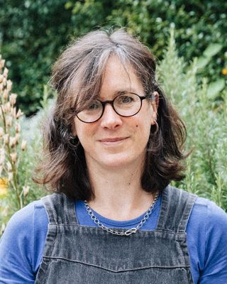 Photo of Kate Ackroyd Cooke, Psychotherapist, MA, HCPC-Art Therap.