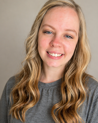 Photo of Kim McElroy, Clinical Social Work/Therapist, LCSW