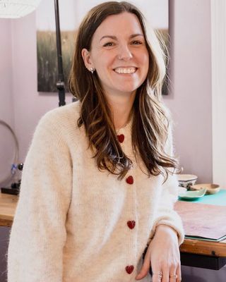 Photo of Kat DiFillippo Montague, Clinical Social Work/Therapist, LICSW, BFA