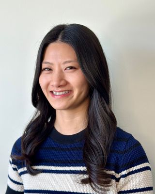 Photo of Shirley Zhen, Psychiatric Nurse Practitioner, MPH, MSN, PMHNP
