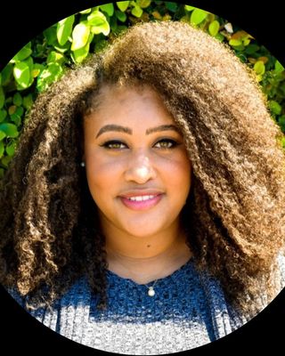 Photo of Taylr Lorren Hunter, Marriage & Family Therapist, LMFT