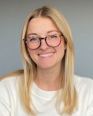 Photo of Dr. Meg Boyer, Psychologist, PhD, LP