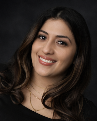 Photo of Melinda Avilés, Clinical Social Work/Therapist, LLMSW