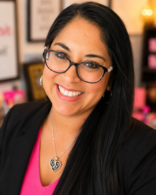 Photo of Zelvia Castillo, Clinical Social Work/Therapist, LMSW