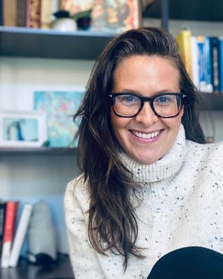 Photo of Laura Ferron - Complex Trauma Specialist - Laura Ferron , Registered Psychotherapist, RP