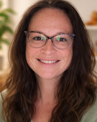 Photo of Dr. Erica Davies, Psychologist, PhD