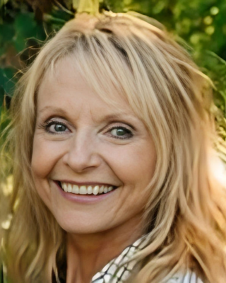 Photo of Karen Hull, Clinical Social Work/Therapist, LCSW