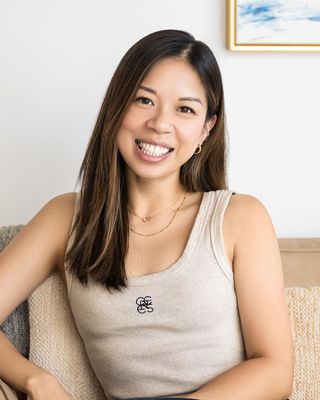 Photo of Elaine Tan, Counsellor