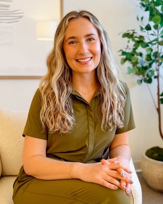 Photo of Carly Shadron, Marriage & Family Therapist Associate, MA, AMFT