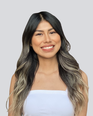 Photo of Betsabel Perez Roldan, Marriage & Family Therapist, LMFT