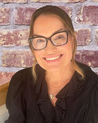 Photo of Simone Darsana, Marriage & Family Therapist, LMFT, MA
