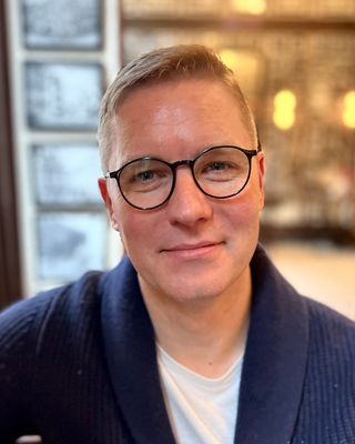 Photo of Alex Vendittelli, Counsellor