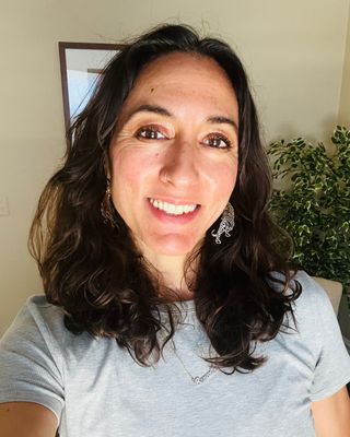 Photo of Samantha Gennuso, Marriage & Family Therapist, LMFT, MA