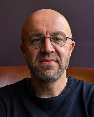 Photo of Leigh Manning, Psychotherapist, MA, MBACP