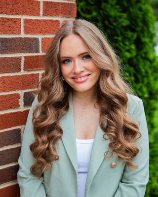 Photo of Jacqueline Mellinger, Pre-Licensed Professional, MA, NCC