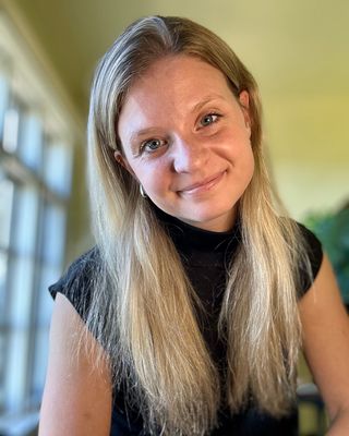 Photo of Christy Laarakker, Registered Psychotherapist (Qualifying), MACP, RP(Q)