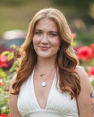 Photo of Elissa Frink, Pre-Licensed Professional