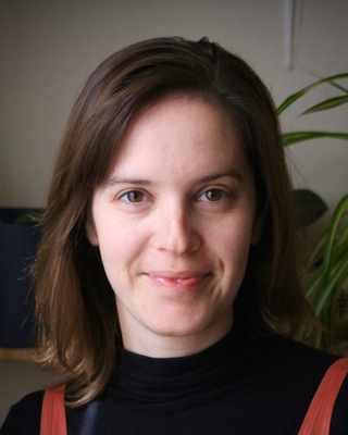 Photo of Bailey Oake, Registered Psychotherapist in Central Toronto, Toronto, ON