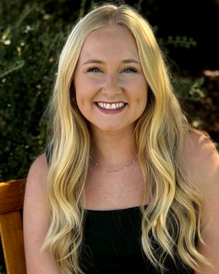 Photo of Allison Disimile, Marriage & Family Therapist Associate, MA, LMFTA