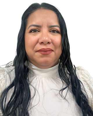 Photo of Adriana Alcaraz, Marriage & Family Therapist Associate, AMFT, APCC
