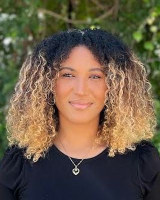 Photo of Chrishelle Bryant, Licensed Professional Counselor Associate in Katy, TX