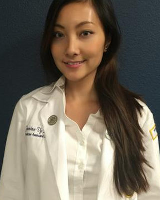 Photo of Jasmine Nguyen, Physician Assistant