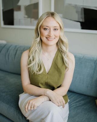 Photo of Teia Kopari, Clinical Social Work/Therapist, MSW, LICSW