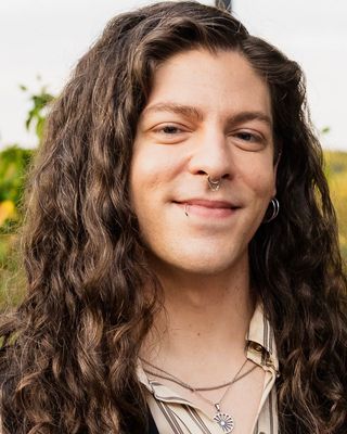Photo of Nic Bensmiller, Licensed Mental Health Counselor, EdM, CCTP, LMHC