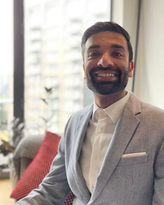 Photo of Dr Bobby Singh, Psychologist, PsychD, HCPC - Couns. Psych.